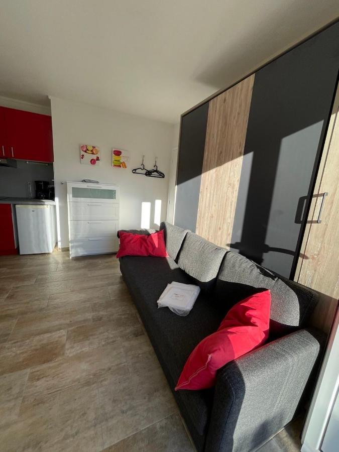 Ferienwohnung Le Club Des Cigales Hyères Exterior foto